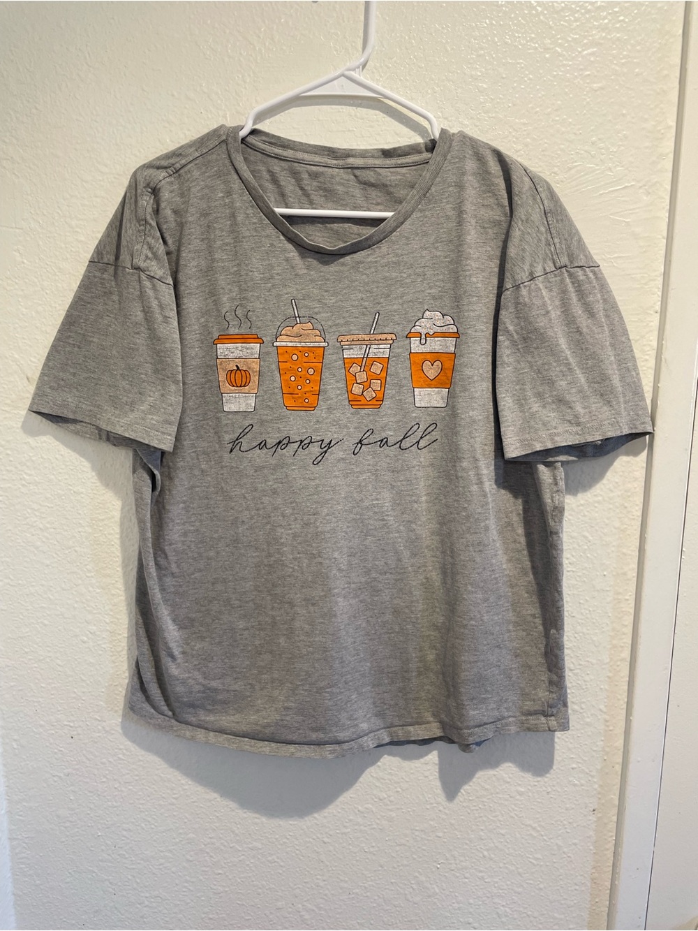 🍁 🎃 Happy Fall Coffee Graphic Tee Gray Women's Large ☕